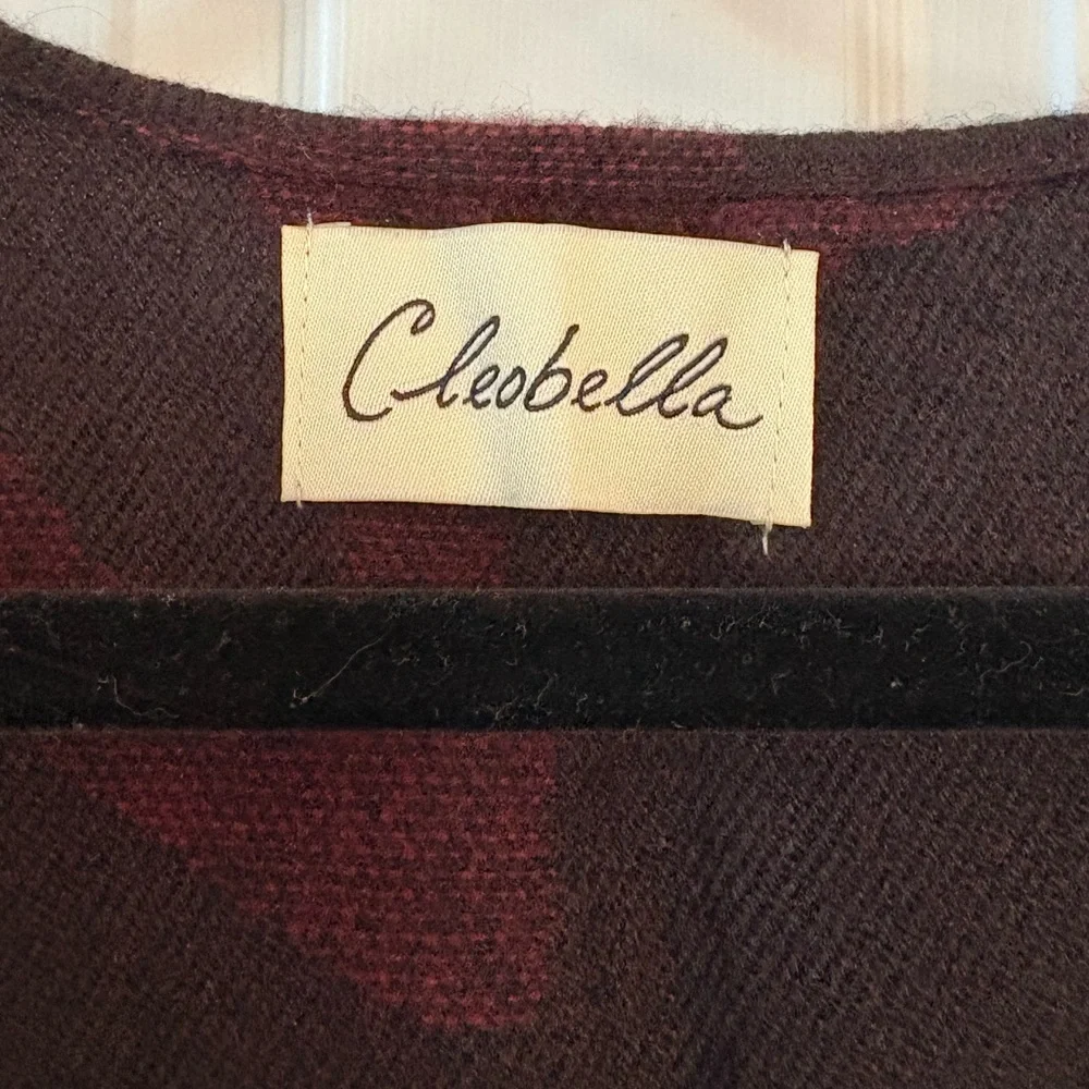 Cleobella sevigny capelet